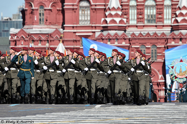 Parade2013_16-M.jpg