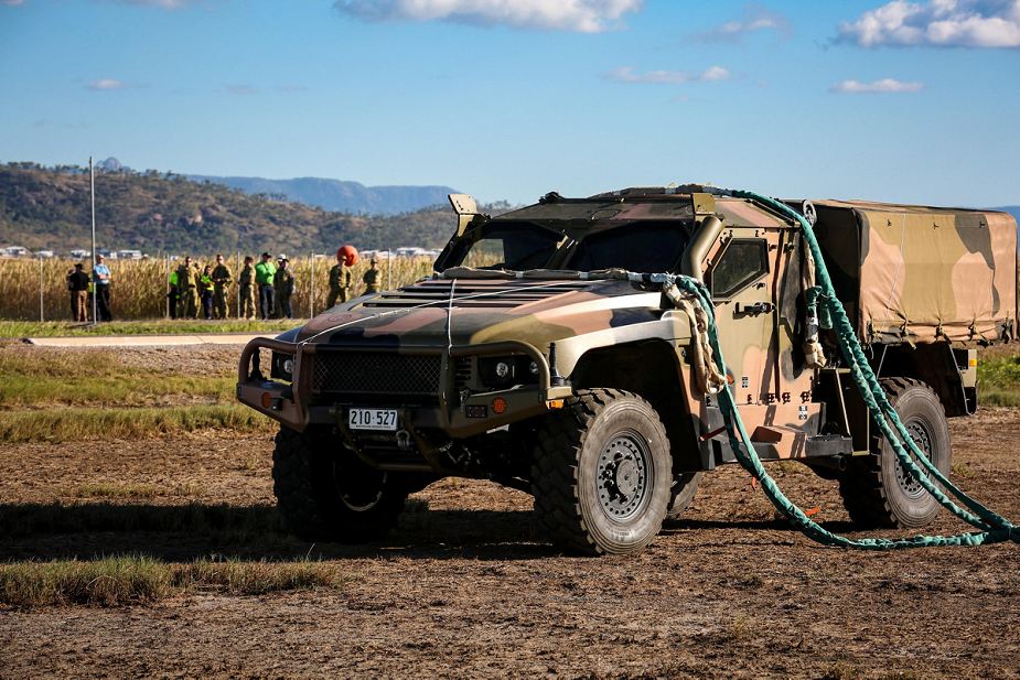 Australian_army_deploys_new_Hawkei_protected_vehicle_in_Iraq_925_002.jpg