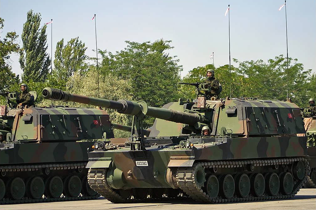 T-155_FIRTINA_155mm_Self-Propelled_Howitzer.jpg