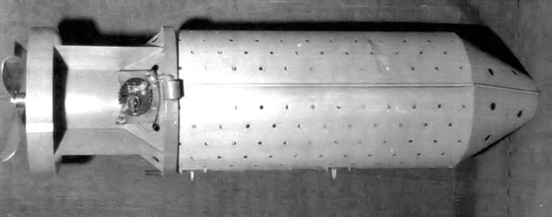 bat_bomb_canister.jpg