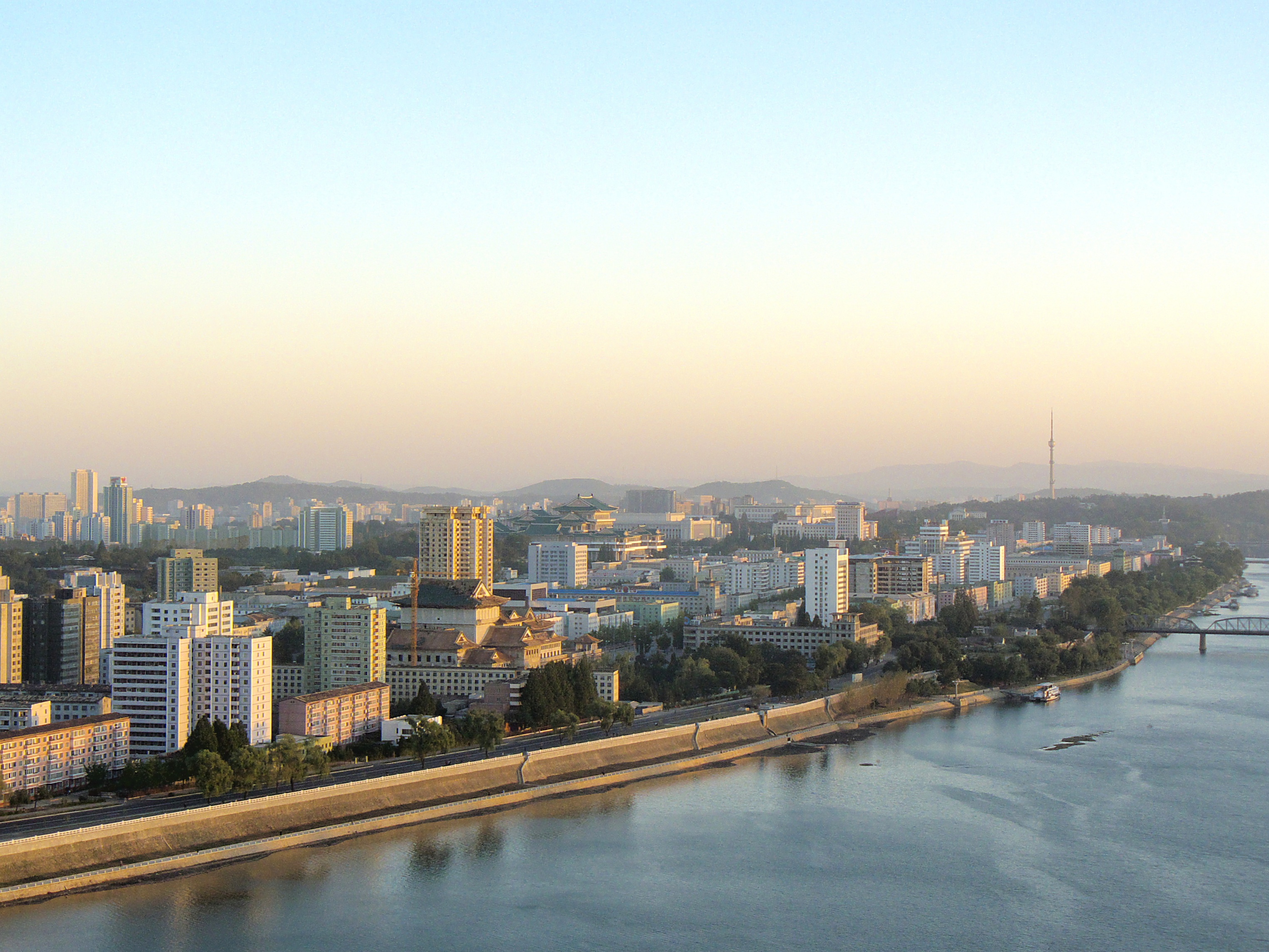 North_Korea-Pyongyang-01.jpg