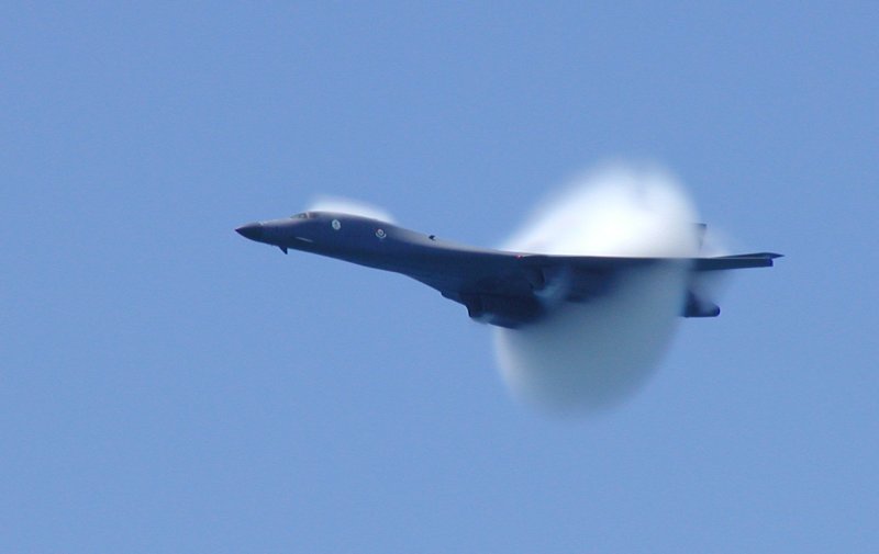 b-1b_020712-o-9999s-001.jpg