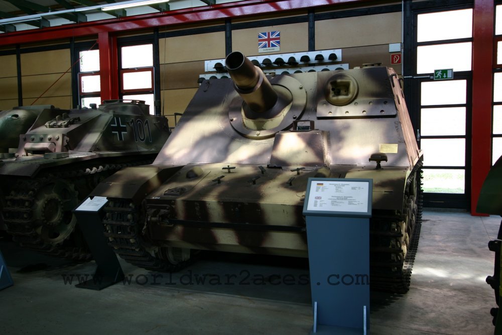 sturmpanzer-brummbar-5804.jpg