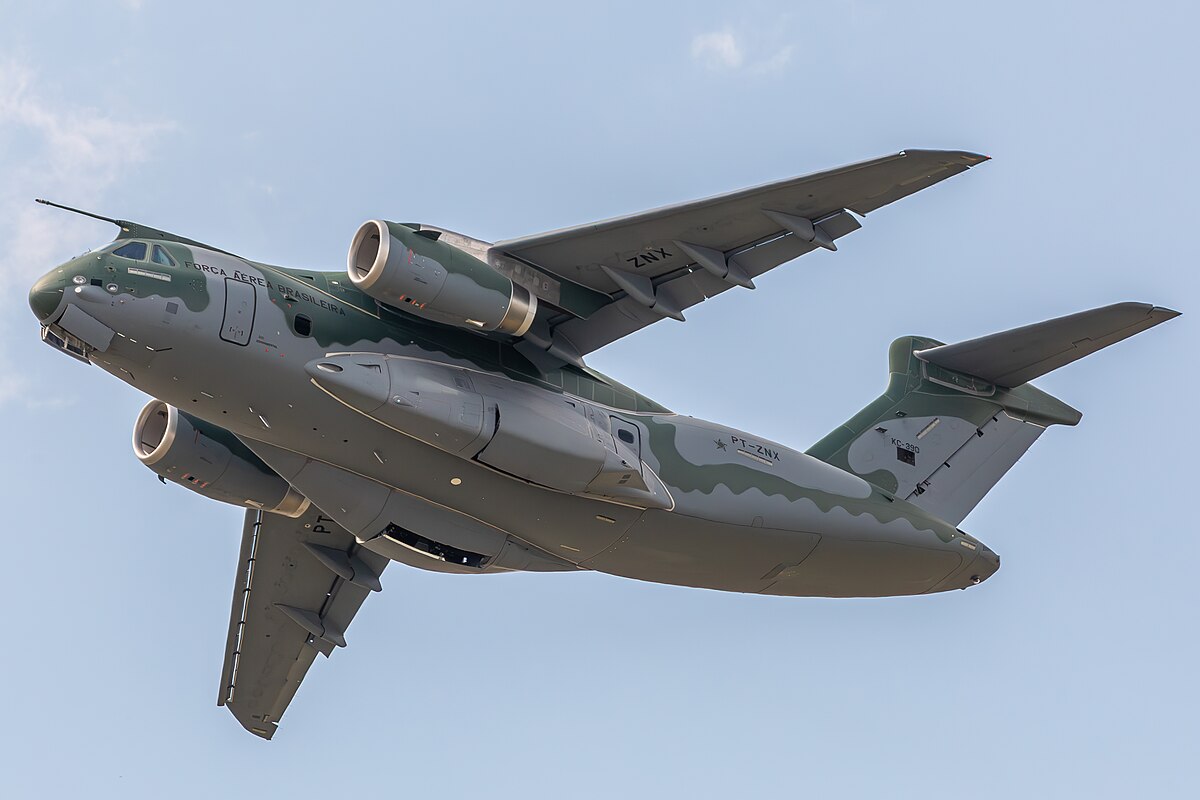 1200px-Embraer_KC-390%2C_Paris_Air_Show_2019%2C_Le_Bourget_%28SIAE0824%29.jpg