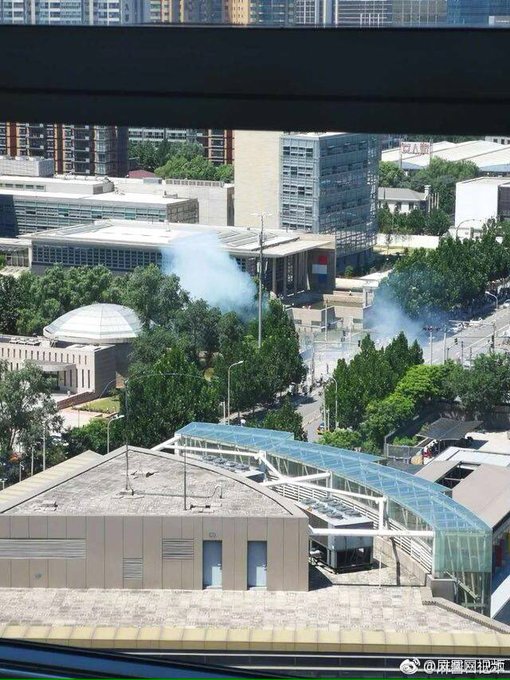 DjAwsliUcAAJjqg.jpg:small