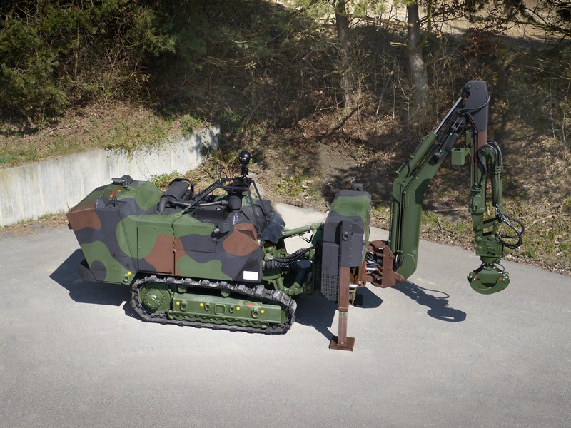 MM240_6.jpg