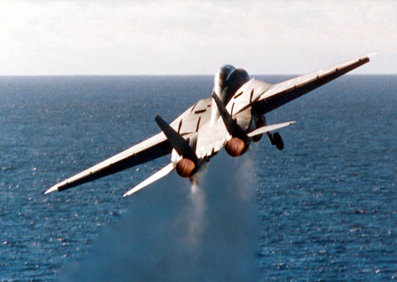 f-14-071.jpg