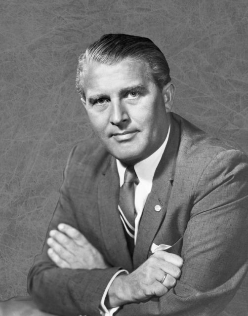 wernher_von_braun_1960-502x640.jpg