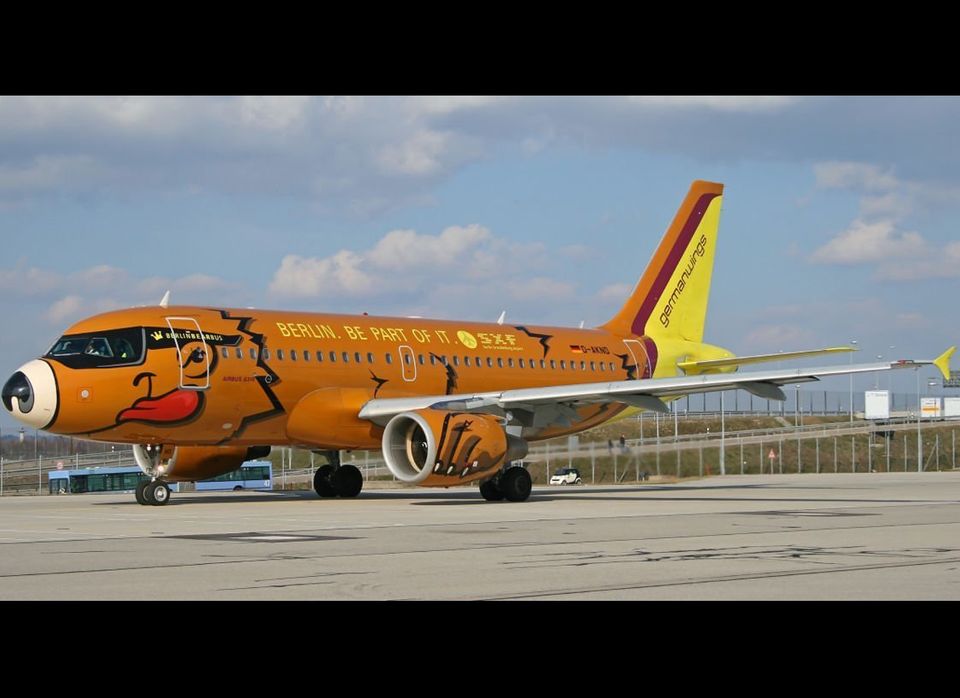 7 Worst Airplane Paint Jobs In The World (PHOTOS) | HuffPost Life