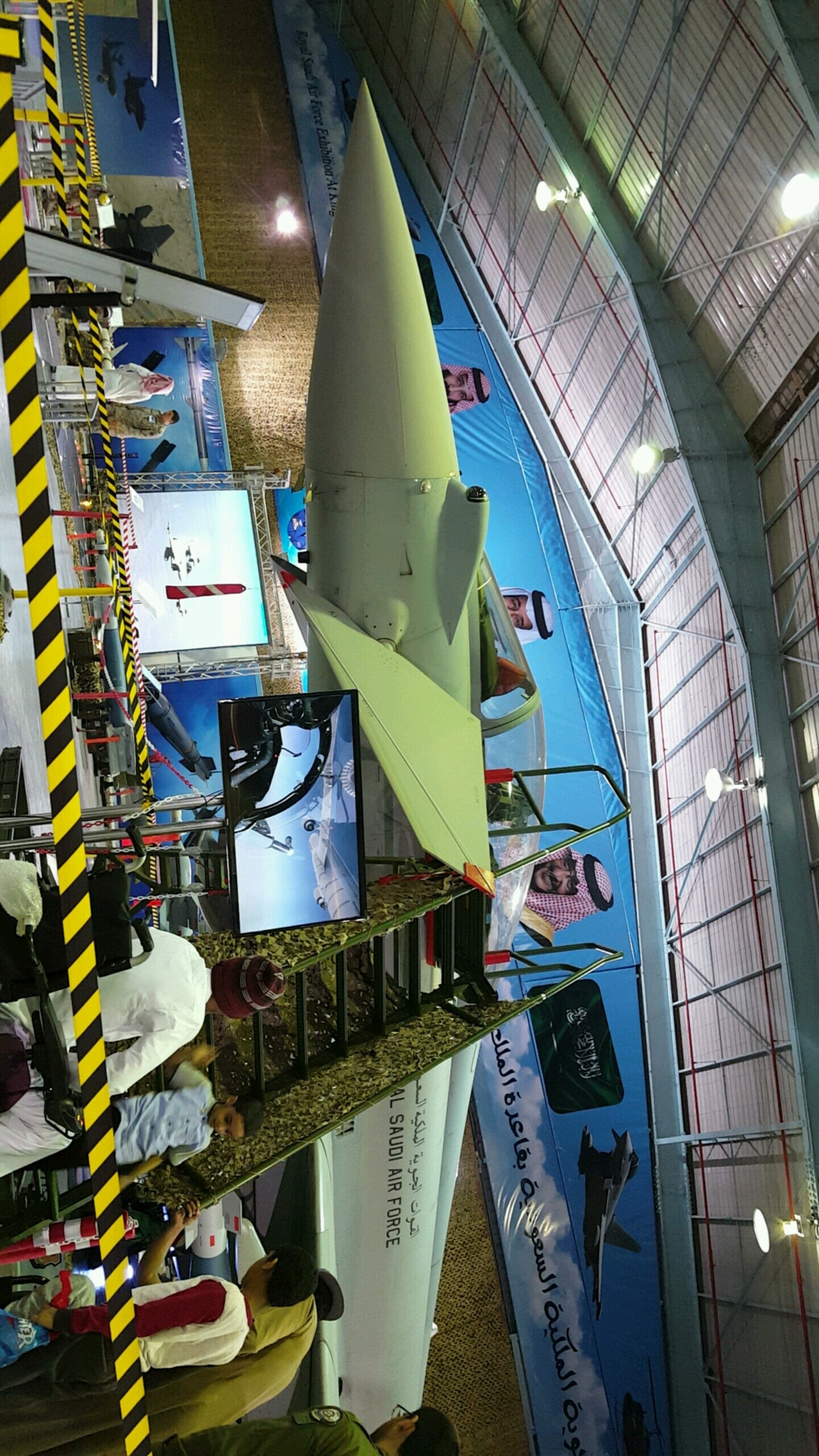 p_760qj1si2.jpg