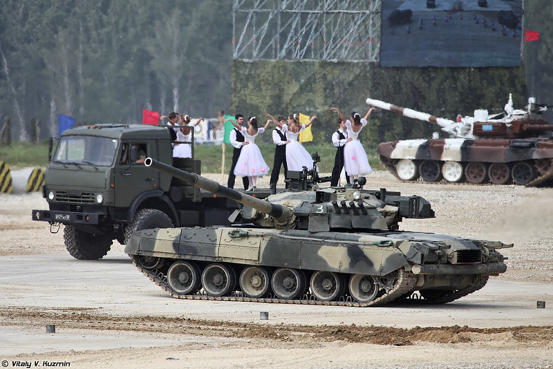 TankBiathlon2016opening-14-L.jpg