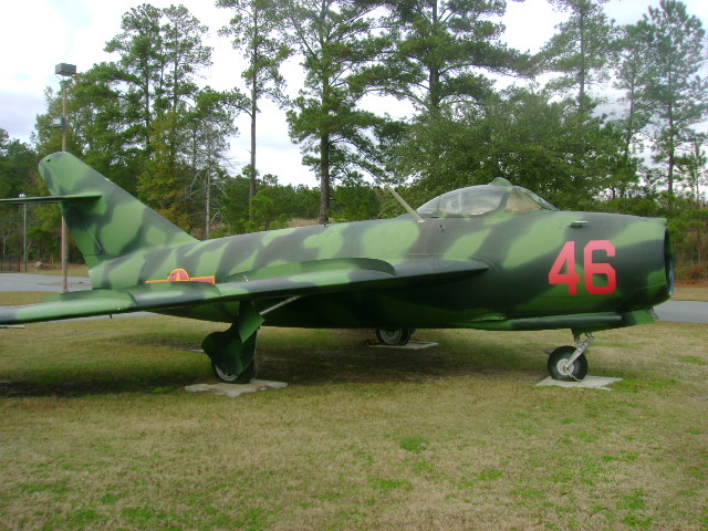 MiG-17.JPG