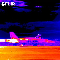 f15_jet_2_ir_thumb.jpg