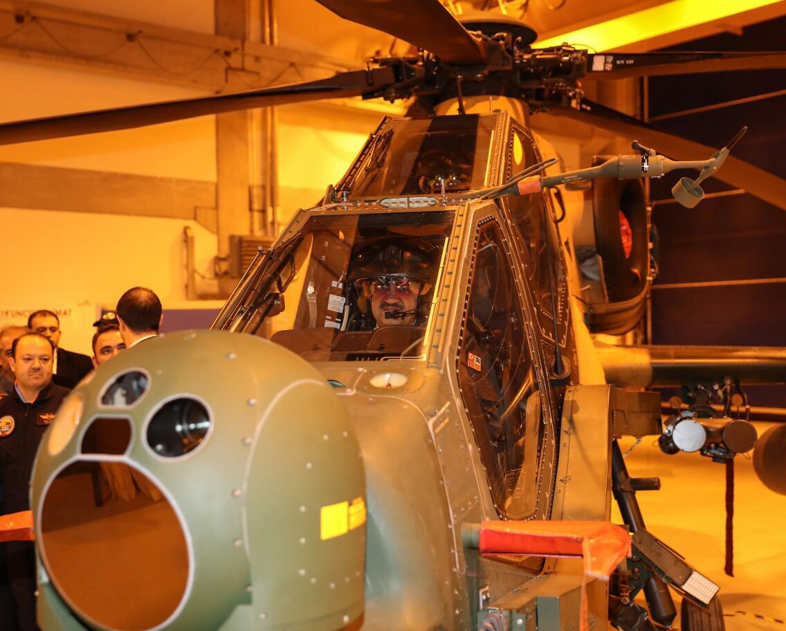 C1UzwcbXEAA1k-K.jpg