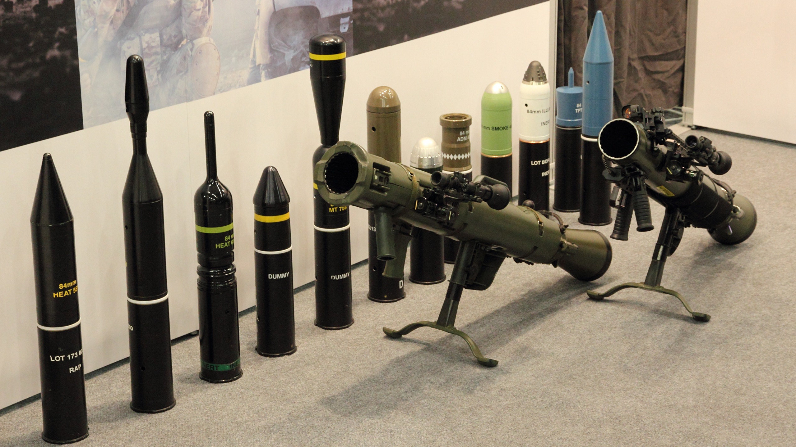 Grenade_launcher_Carl_Gustav_M3_antitank_521783_2560x1440.jpg