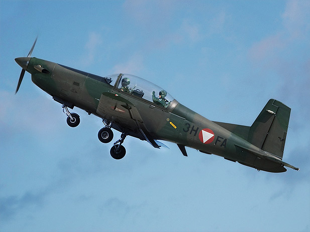 pc-7b_austria_3h-fa_.jpg