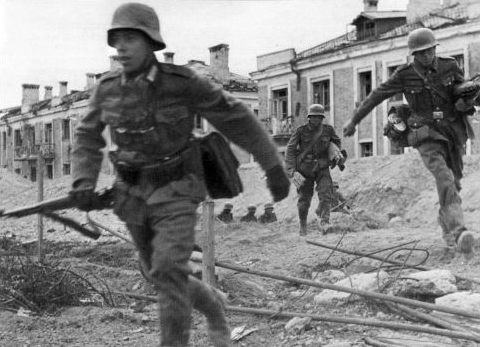 Germans_in_Stalingrad.jpg