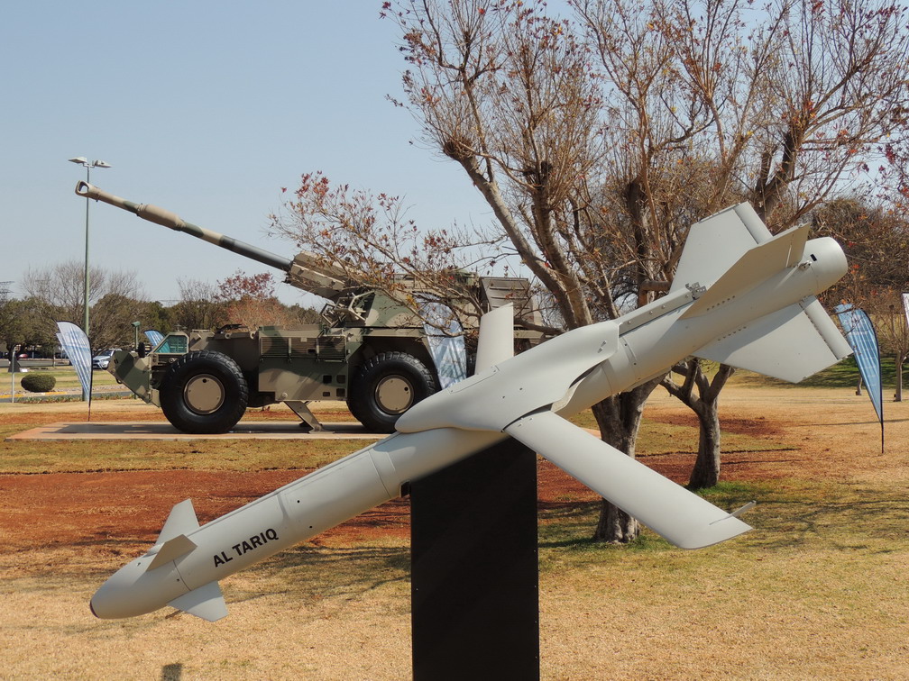 www.defenceweb.co.za