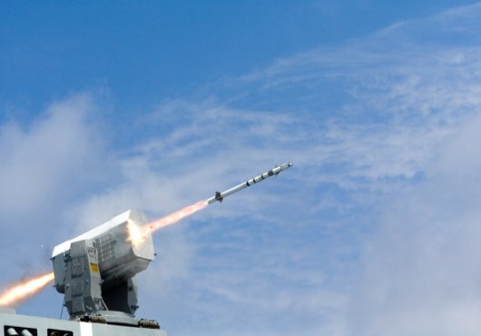 Navy-Fires-Raytheons-Griffin-B-Missile.jpg