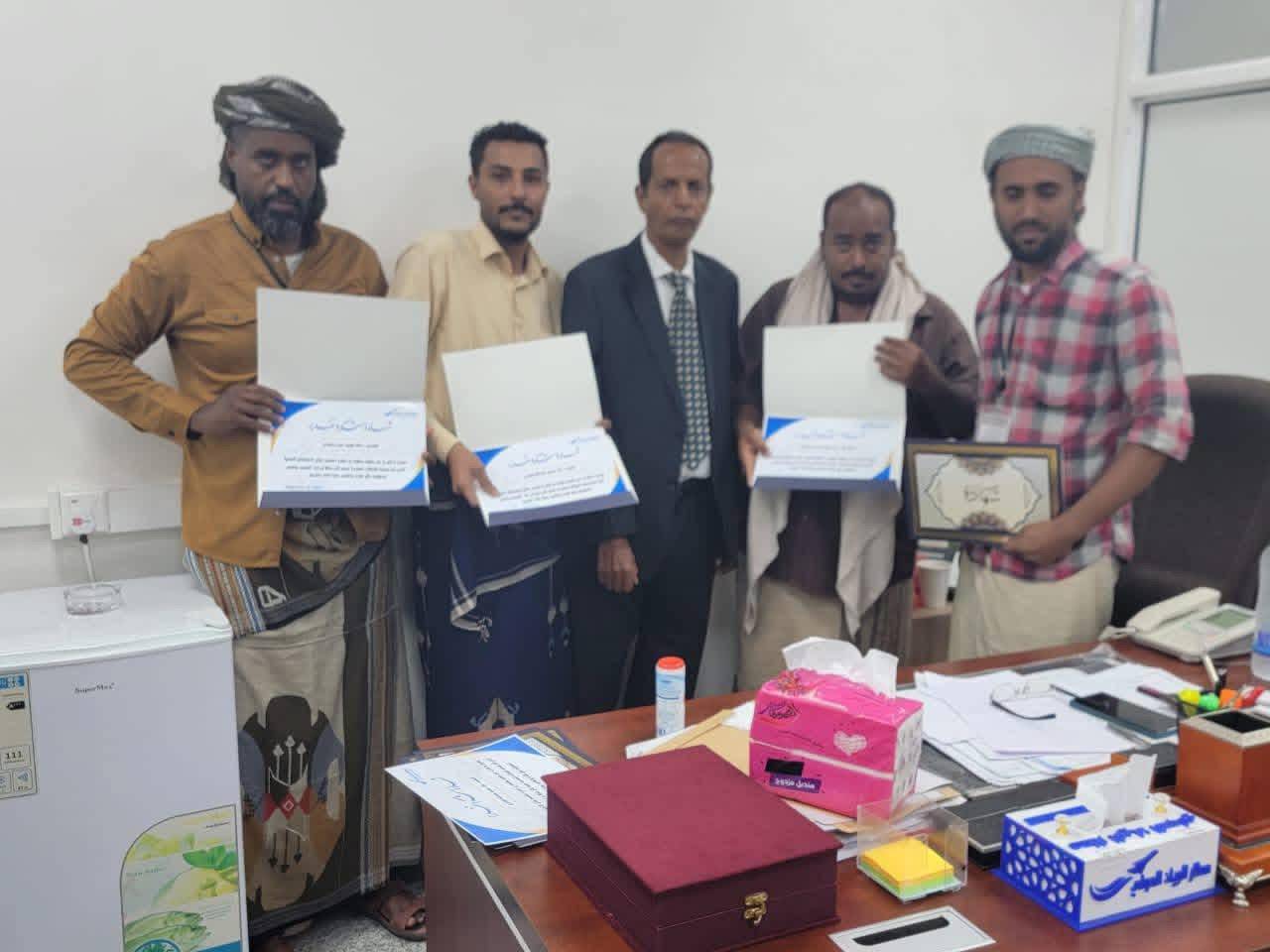 تكريم رسمي لقوات حماية مطار الريان الدولي في المكلا (إعلام حكومي)