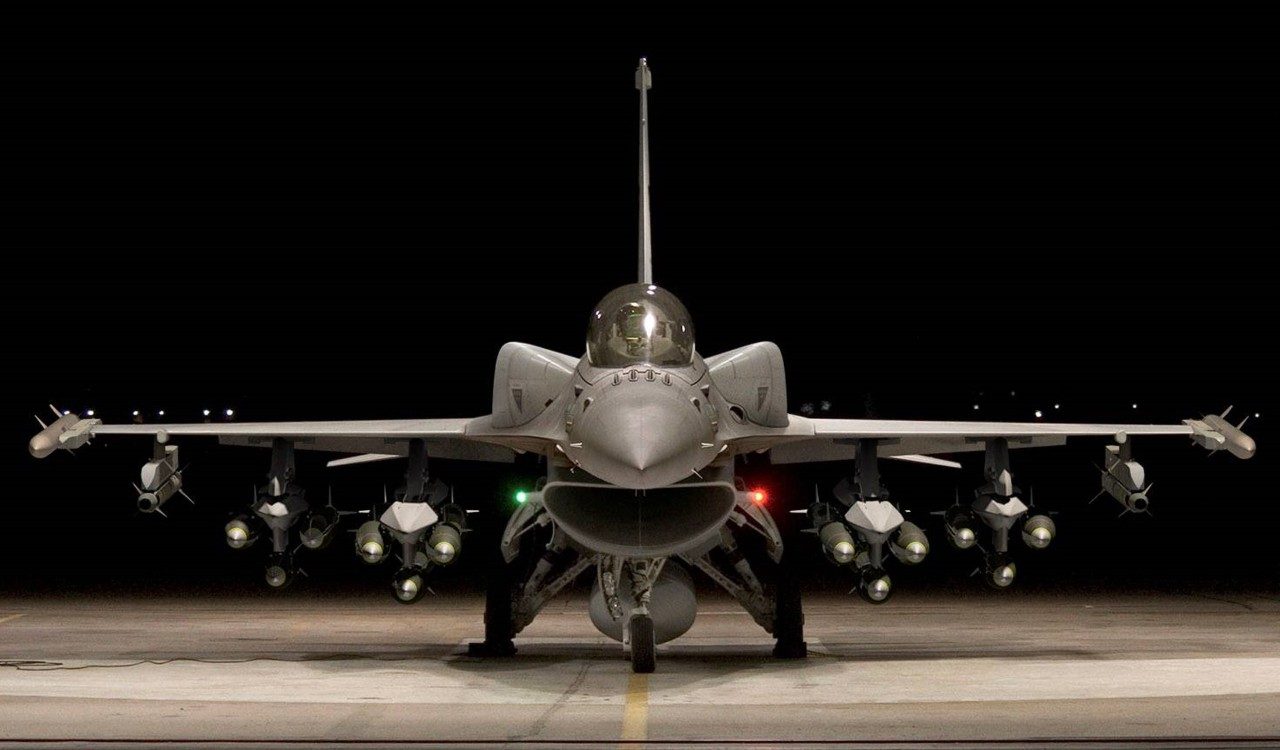 F-16V_CFTs-in-hangar_1920.jpg.pc-adaptive.full.medium.jpeg