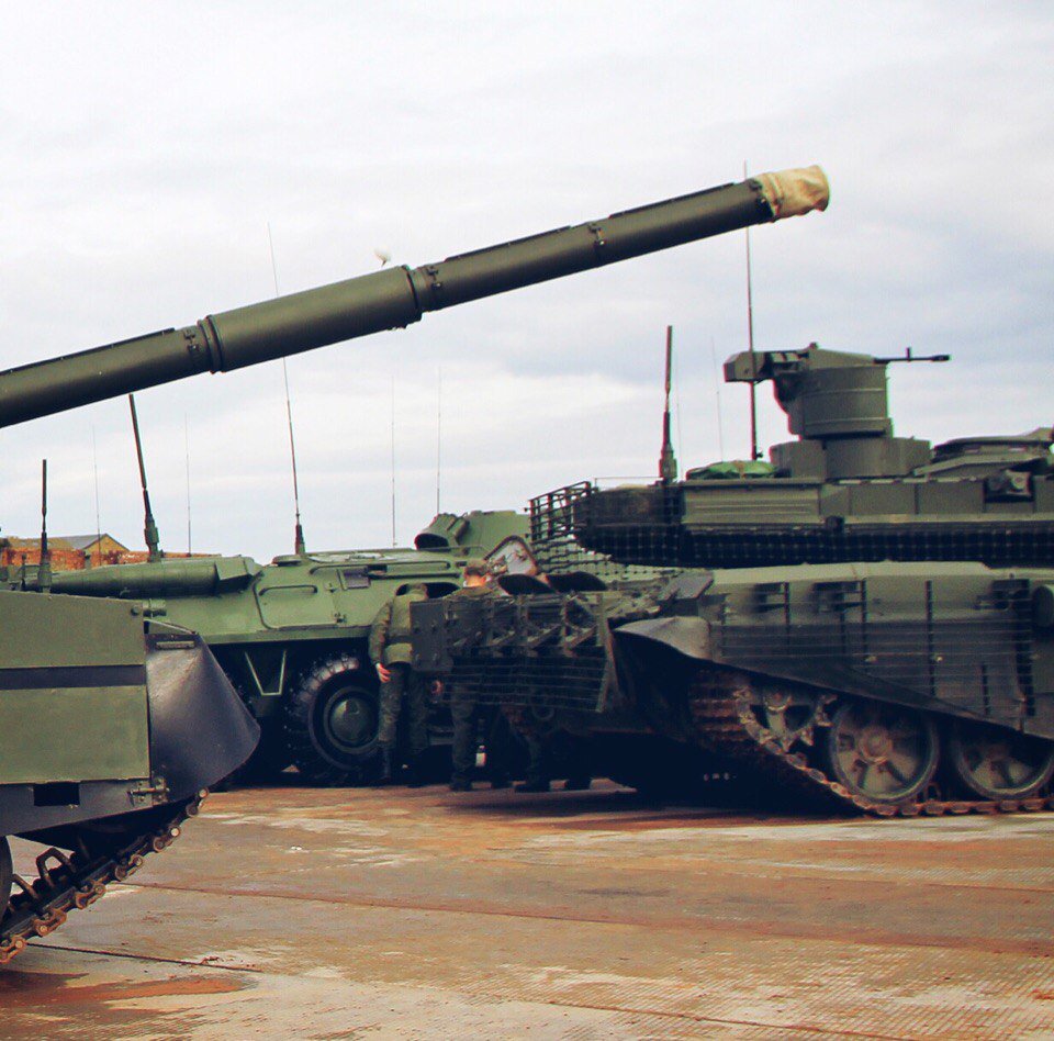 3r08zIvIIDM.jpg