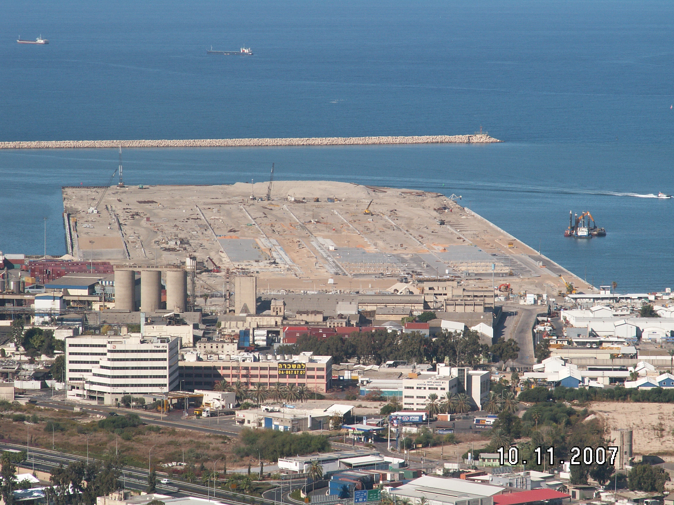 haifa-new-pier-01.JPG