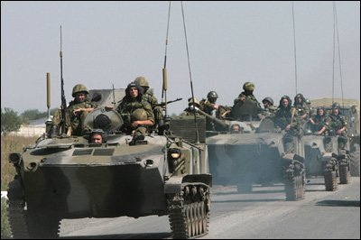 _44910622_russiantanks.jpg400.jpg