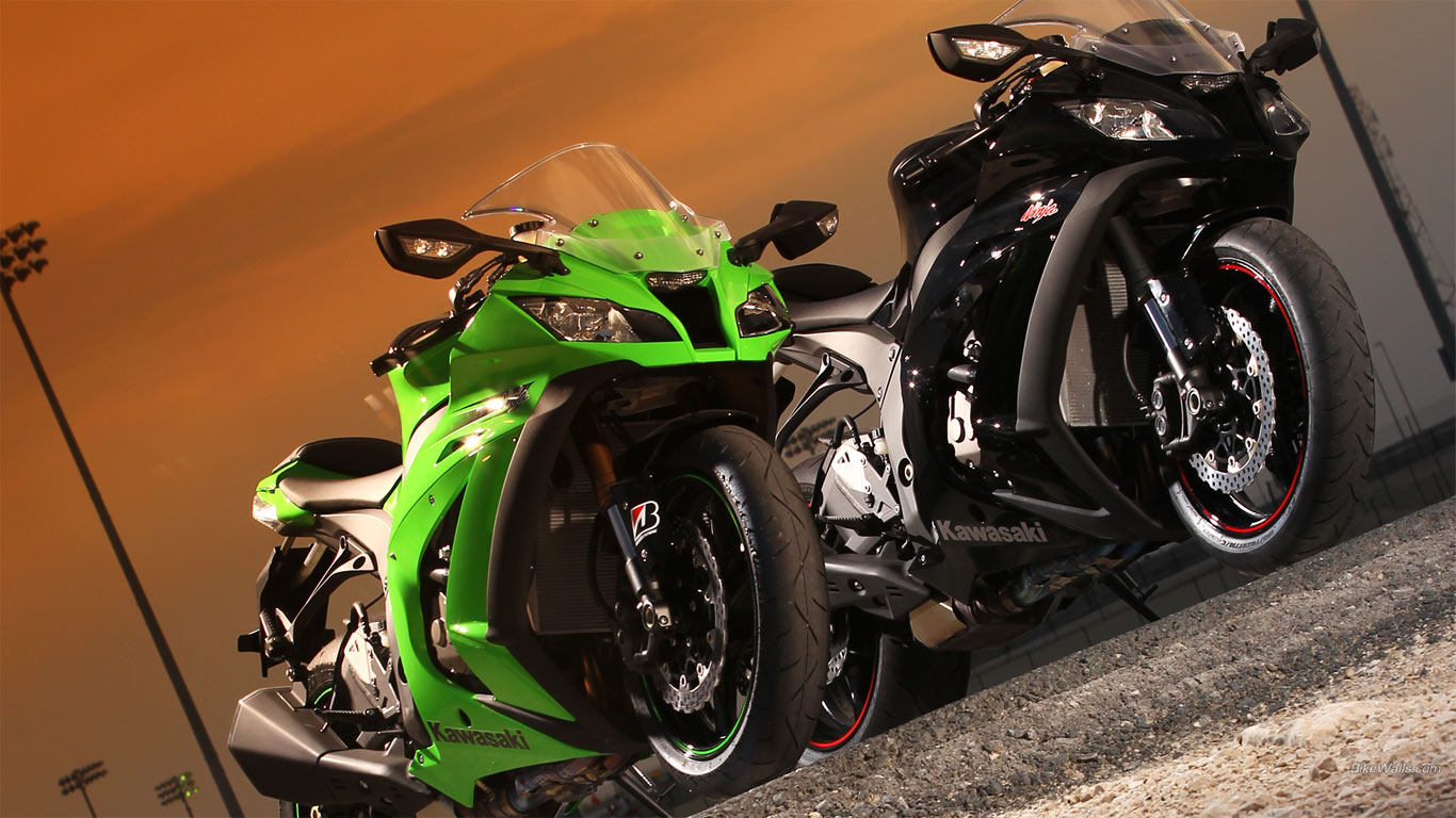 Kawasaki_Ninja_ZX-10R_2011_14_1366x768.jpg