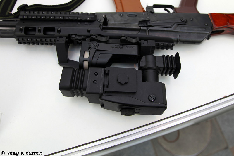 ArmsAndHunting2012-65-L.jpg