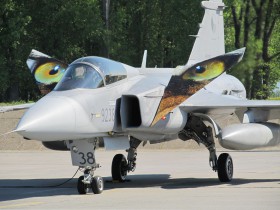 saab-39c-gripen-9238-czech-air-force-cef-caslav-lkcv.jpg