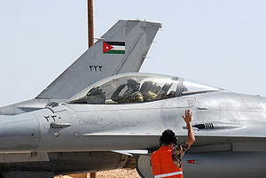 300px-Jordanian_F-16_at_Azraq.jpg