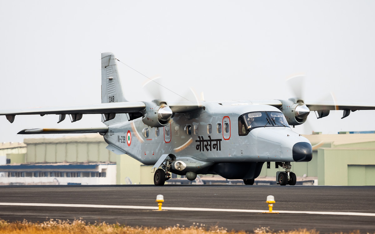 Indian-Navy-Dornier-228-Web-9827.jpg