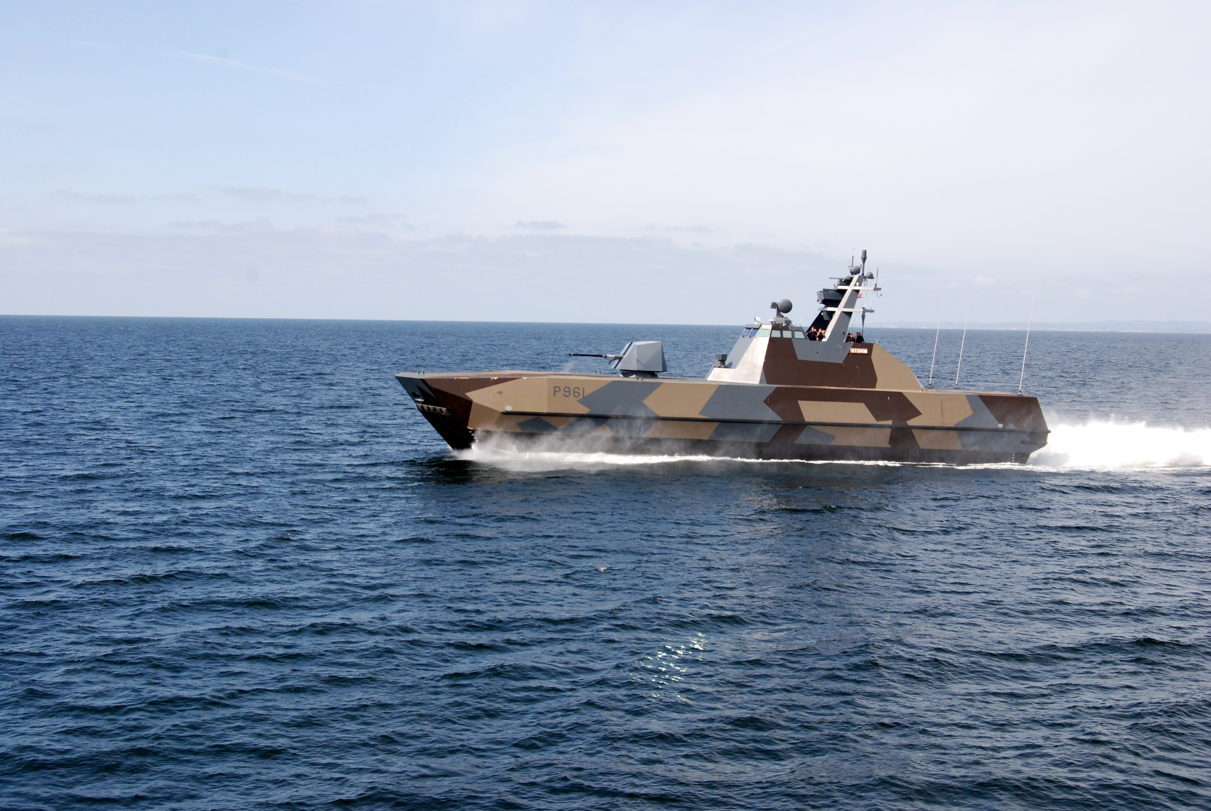 Norwegian_Navy_Patrol_boat_Storm.jpg