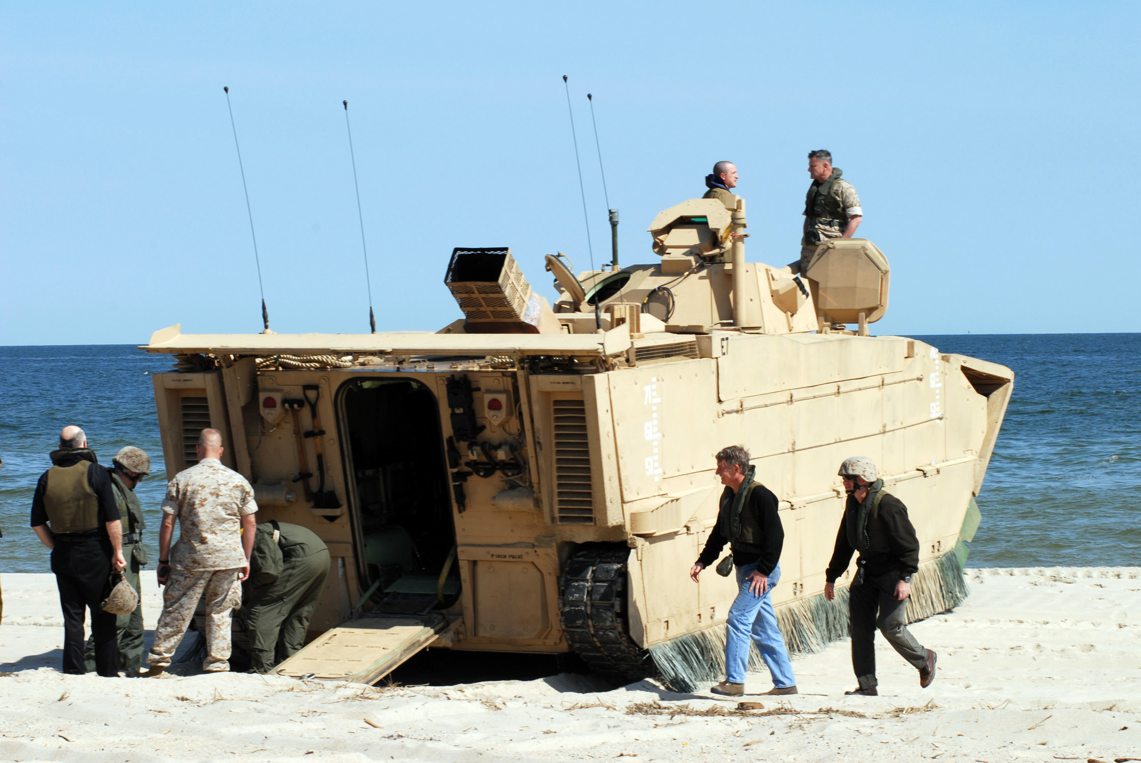 US_Navy_070501-N-7987M-555_Department_of_Defense_personnel_and_Marines_tour_an_Expeditionary_Assault_Vehicle_(EFV)_during_a_capabilities_exercise_at_Naval_Amphibious_Base_Little_Creek.jpg