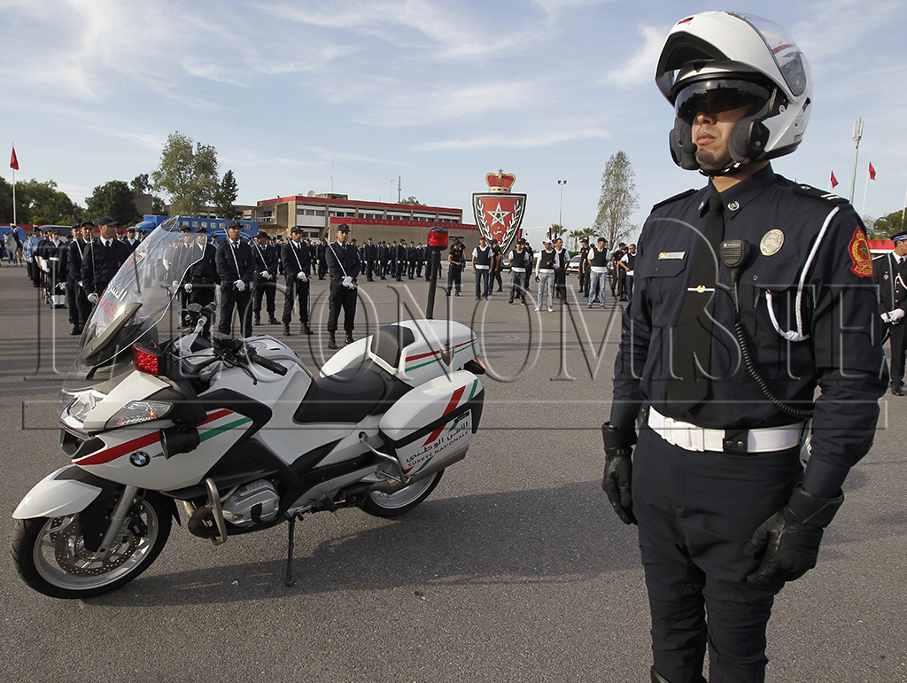 nouveau_uniforme_police_ph_bz_1_copie.jpg