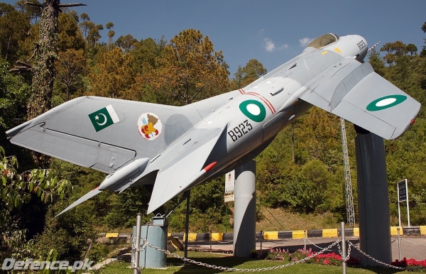 F-6_at_Murree.jpg