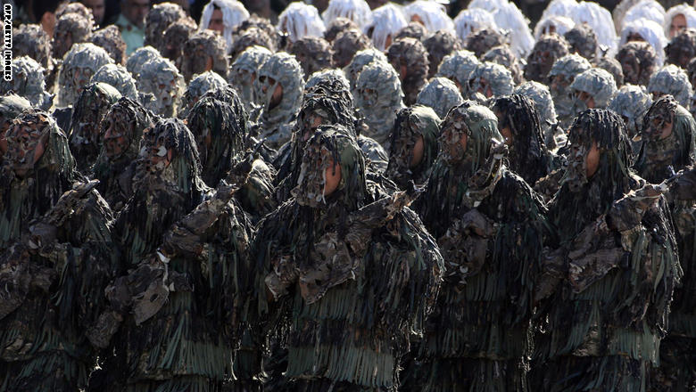 Iranian%20soldiers%20wearing%20ghillie%20suits_0.jpg