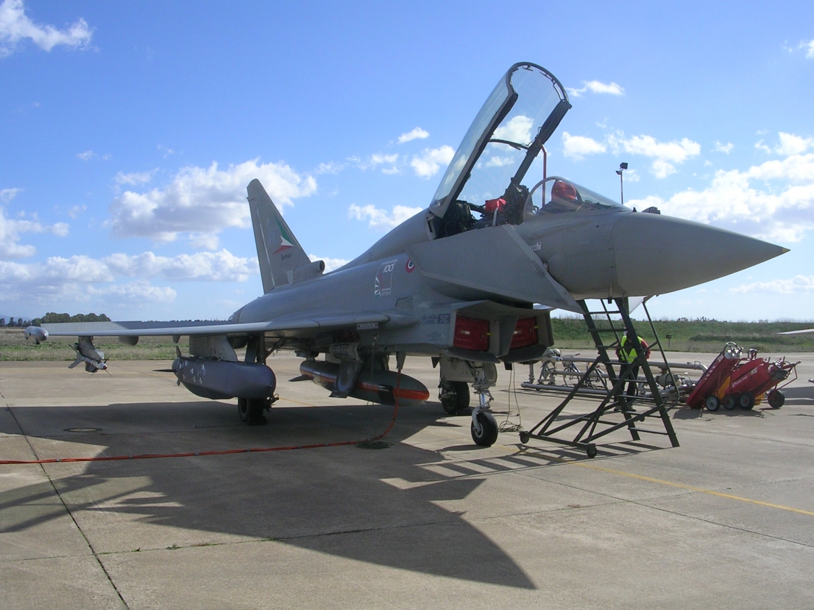 Eurofighter%20Typhoon_Storm%20Shadow.JPG