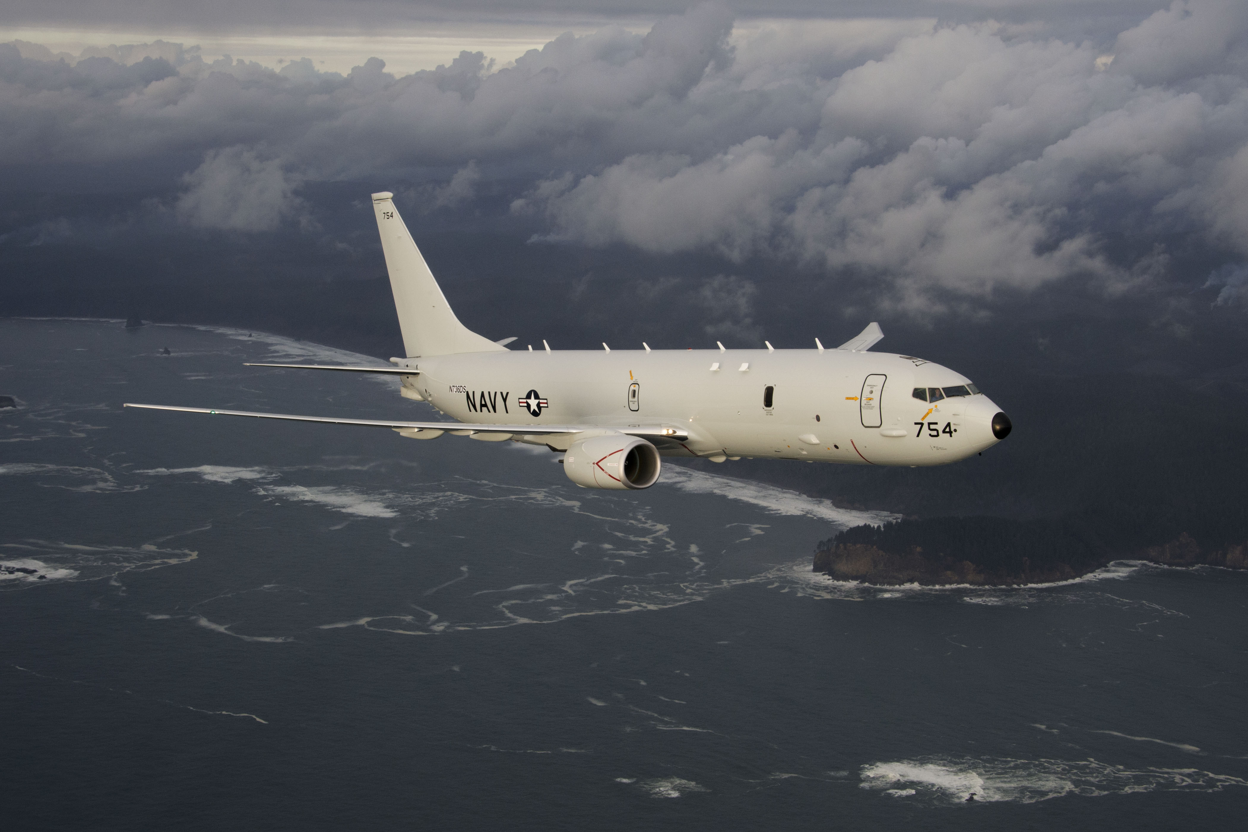 boeing_p_8a_poseidon_by_generaltate-d9y3fdq.jpg