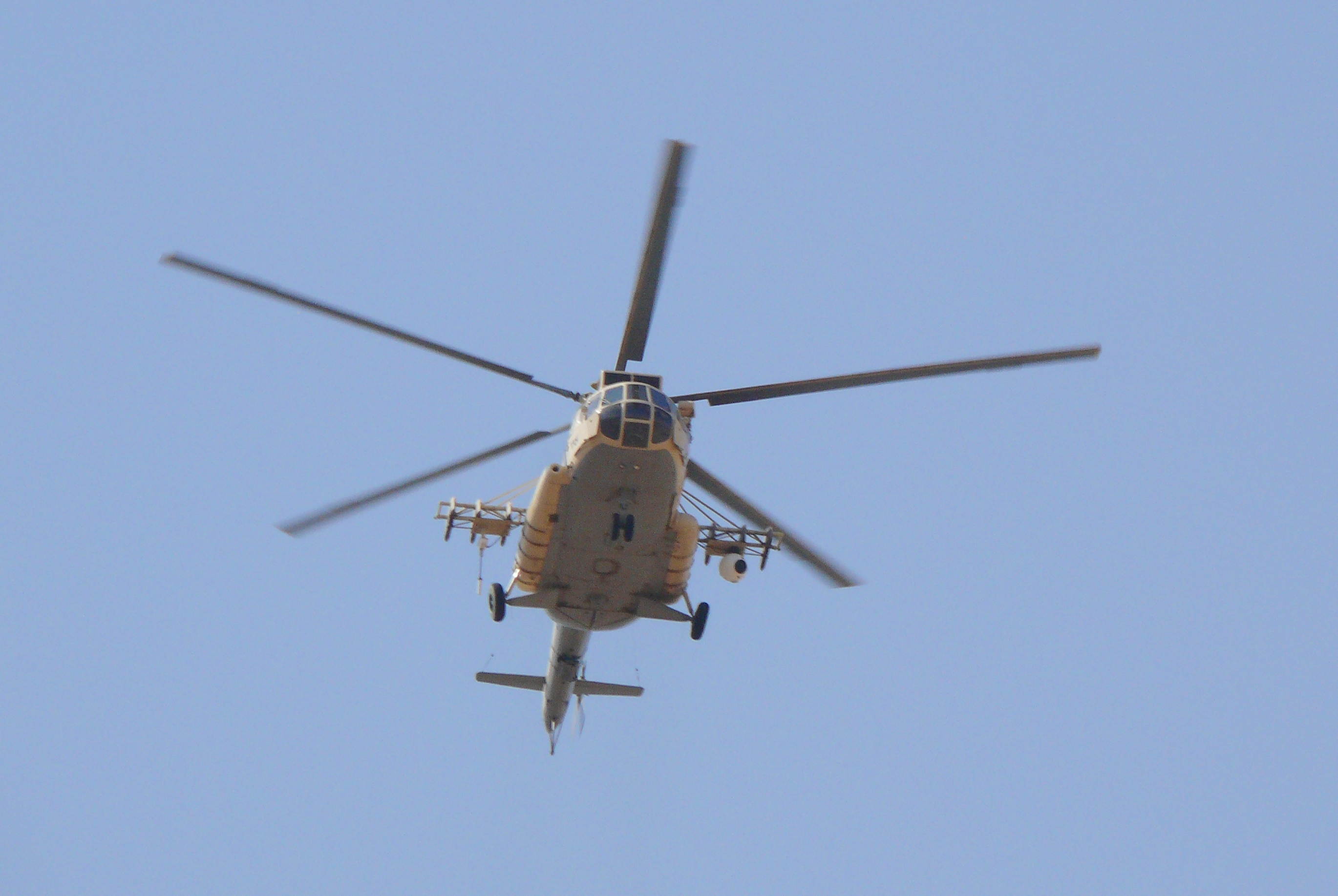 Egyptian_Mil_Mi-8-17.JPG