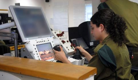 Israeli-soldier-girl-194.jpg