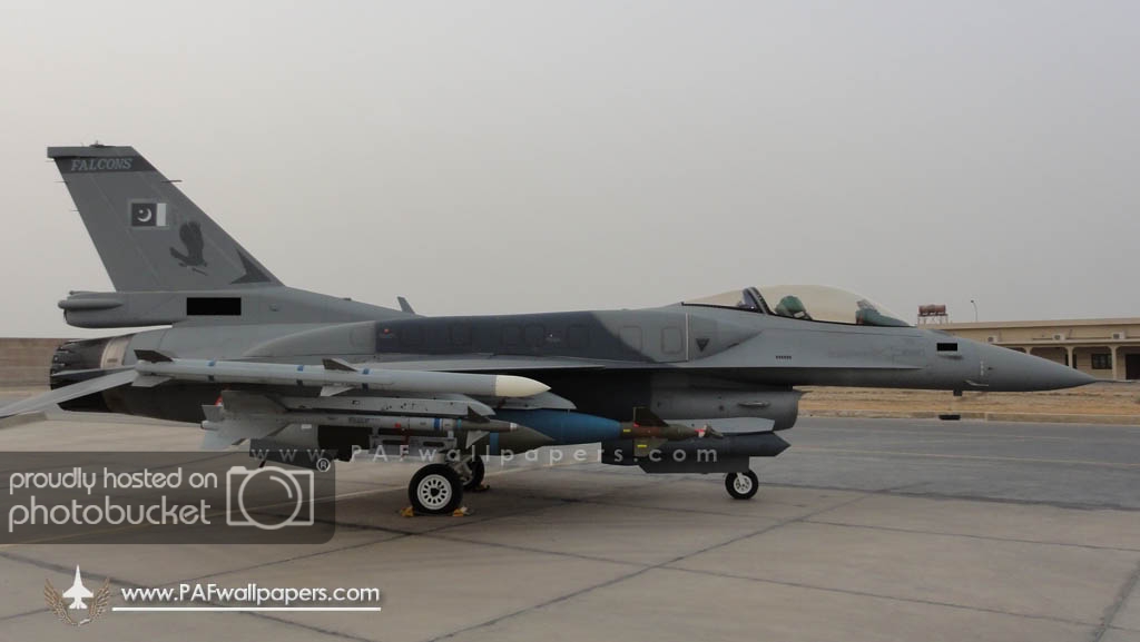 F-16_bk52_c_amraam.jpg