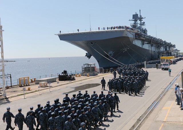 USS_America%20_LHA_6_Huntington_Ingalls.JPG