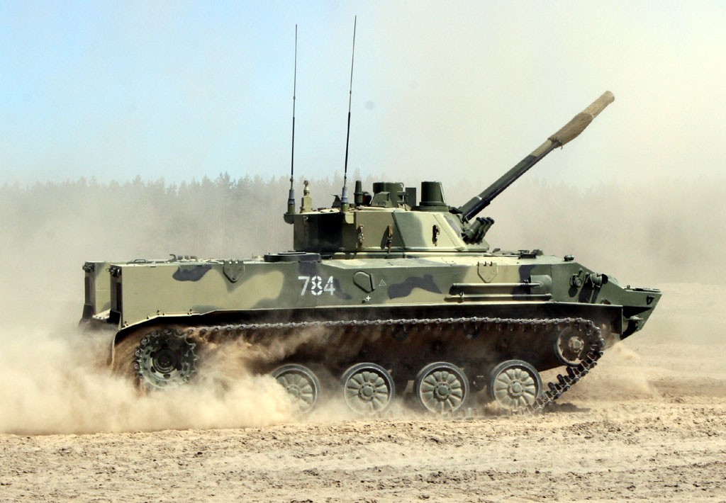 BMD-4_sable_BTVT_Narod_.jpg