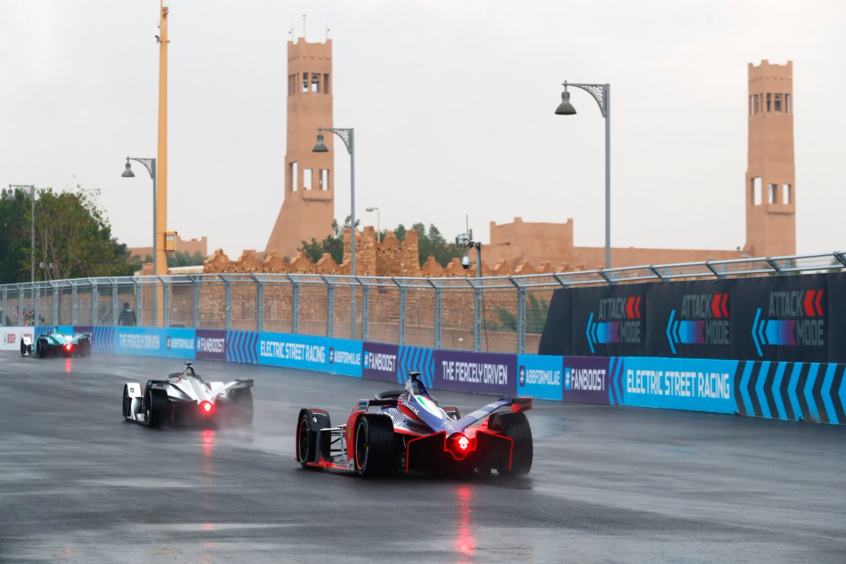 formula-e-saudi-rain.jpg