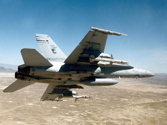 f18_16.jpg