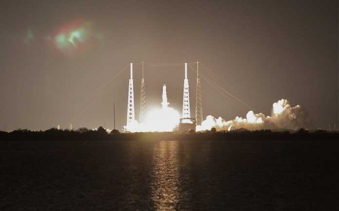 spacex-rocket-landing-696x434.jpg