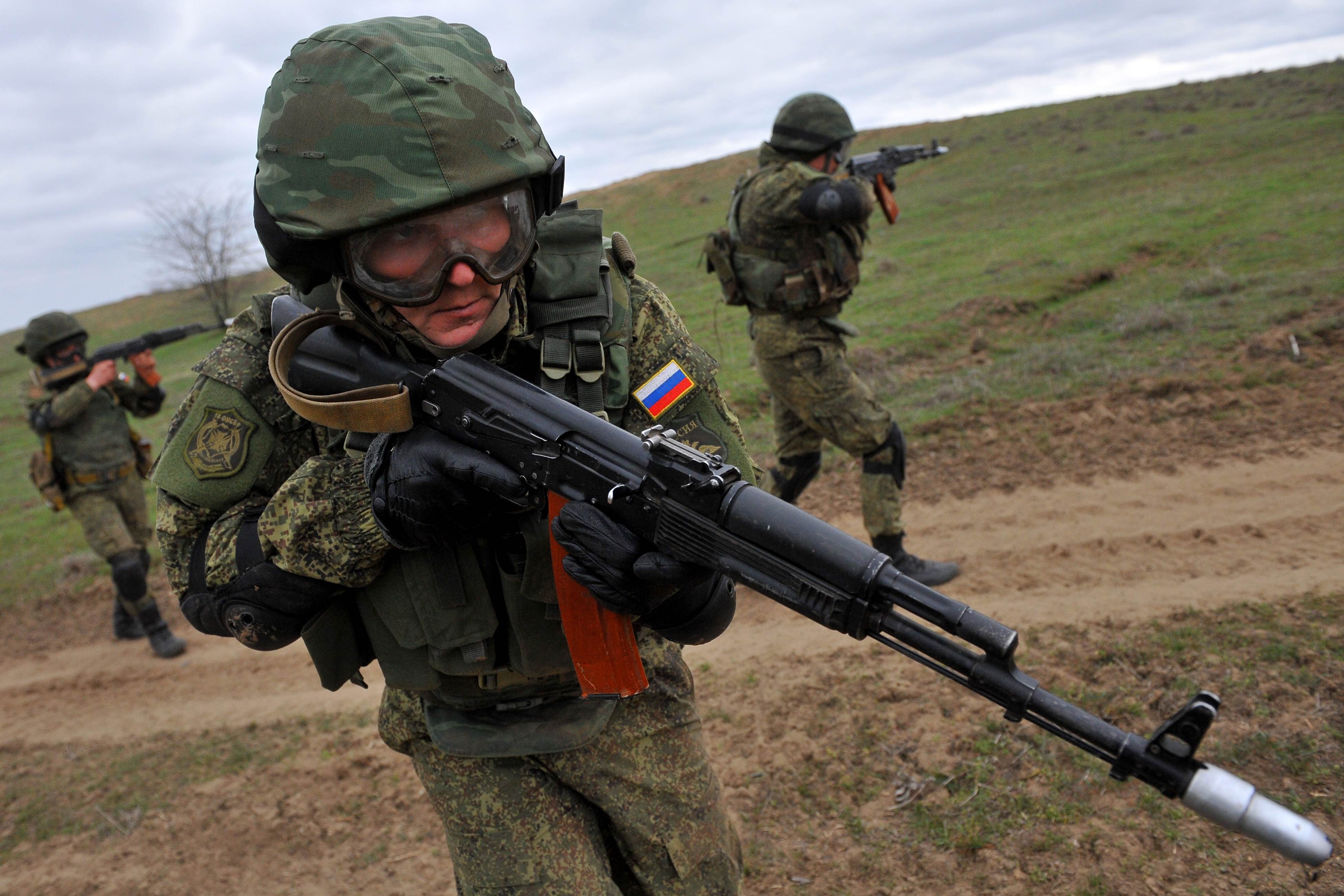 f-ukrdrills-b-20150323.jpg