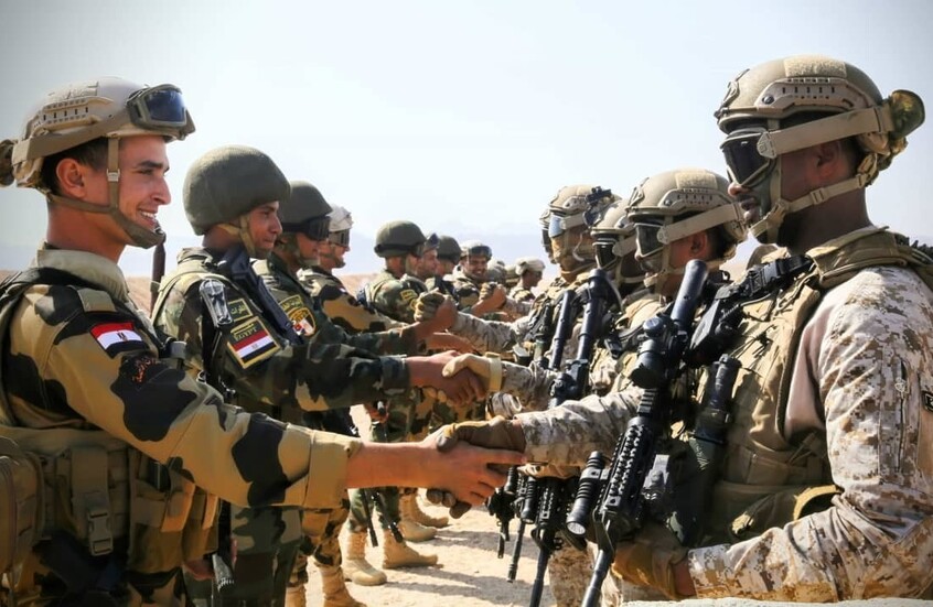 الإعلام العبري يحذر من قوة مصرية سعودية قد تغير موازين القوى